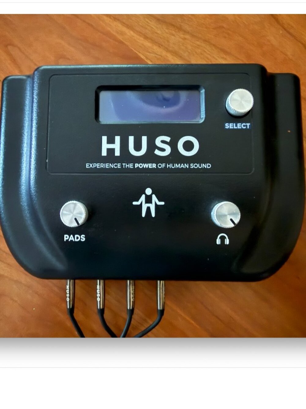 HUSO Home 2.0 Sound Frequency Therapy Device w/Headphones and Protective Case